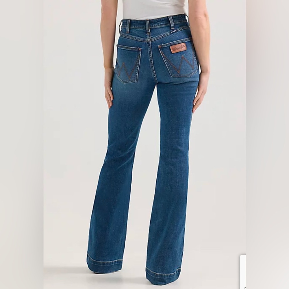 WOMEN'S WRANGLER RETRO BAILEY HIGH RISE TROUSER JEAN true blue